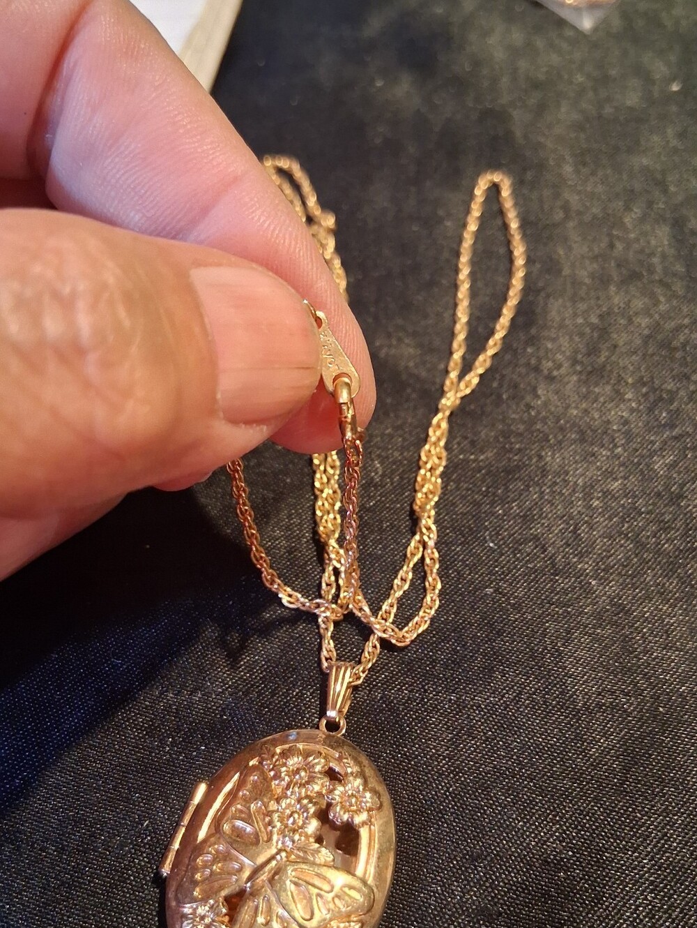 Vintage Necklace Set with Avon Butterfly Locket and Loft Bead Dangle - Picture 12 of 14